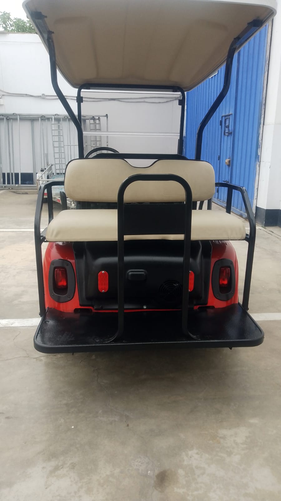 SHUTTLE 4 - Semi nuevo