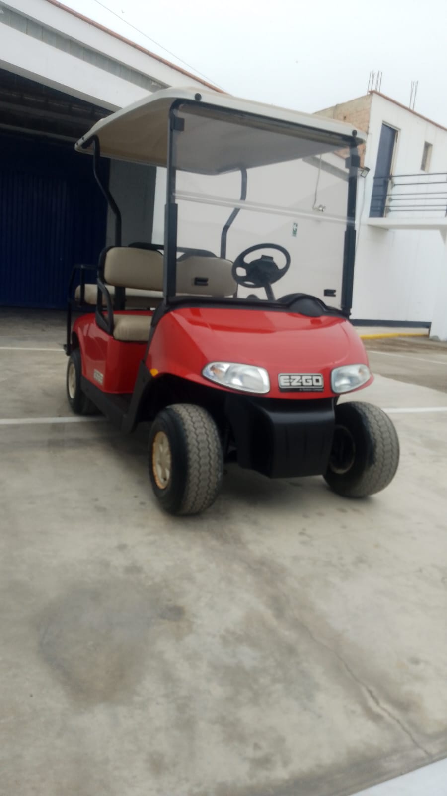 SHUTTLE 4 - Semi nuevo