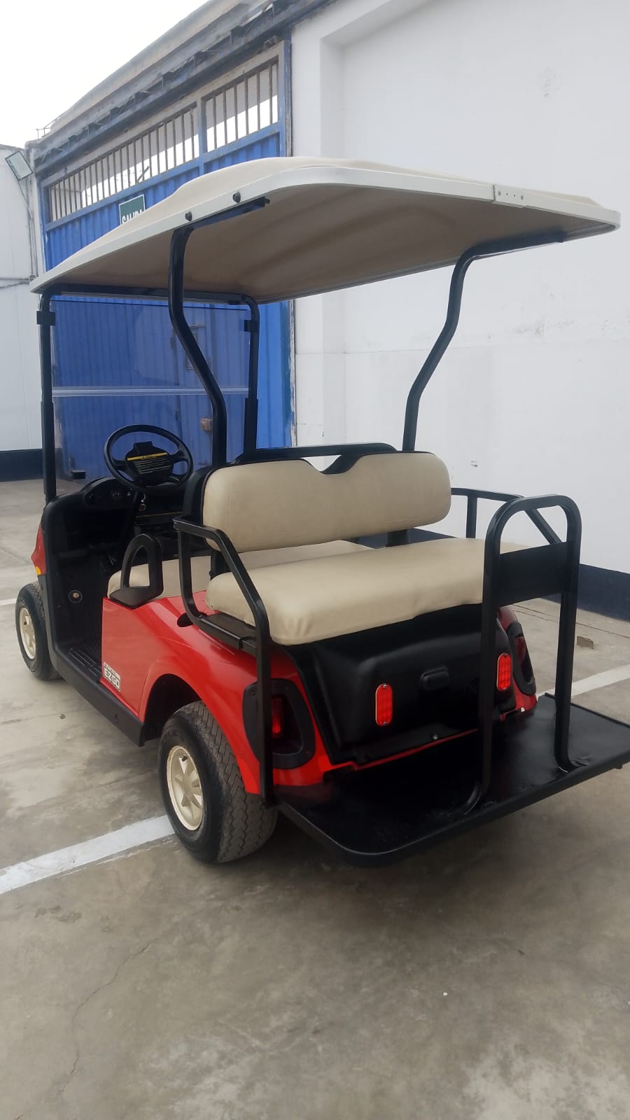 SHUTTLE 4 - Semi nuevo